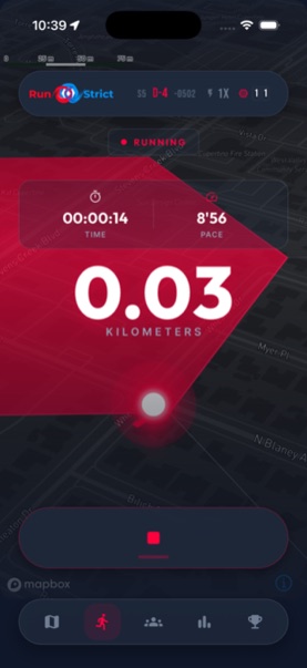 Live run HUD — pace, time and distance over the hex map